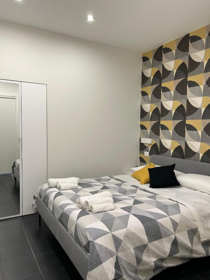 A.R Apartments Catania Bagian luar foto